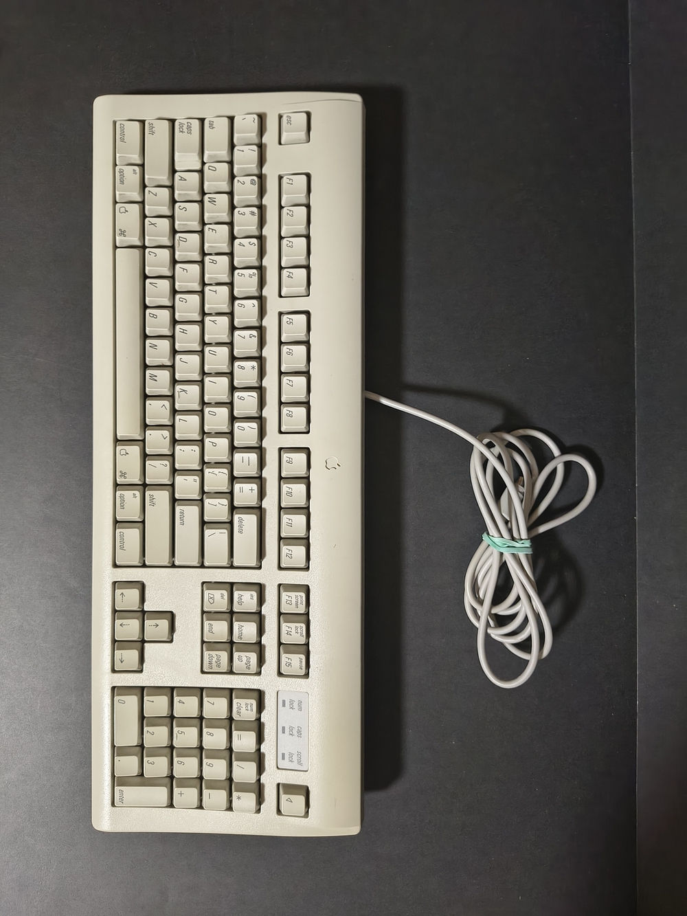 Vintage Computing 1996 Apple Design Model M2980 Macintosh Mac Desktop Keyboard